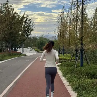 侯娟豪